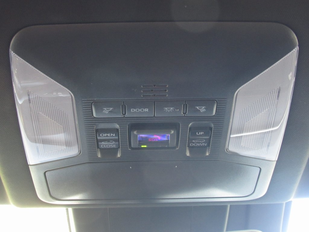 2025 Toyota RAV4 Hybrid XSE photo 26