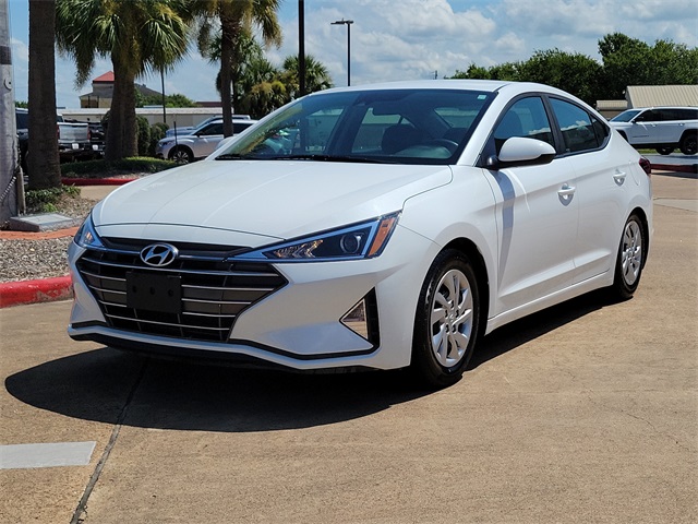 2020 Hyundai Elantra SE photo 3