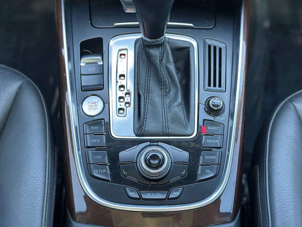 2012 Audi Q5 3.2 Premium Plus photo 18