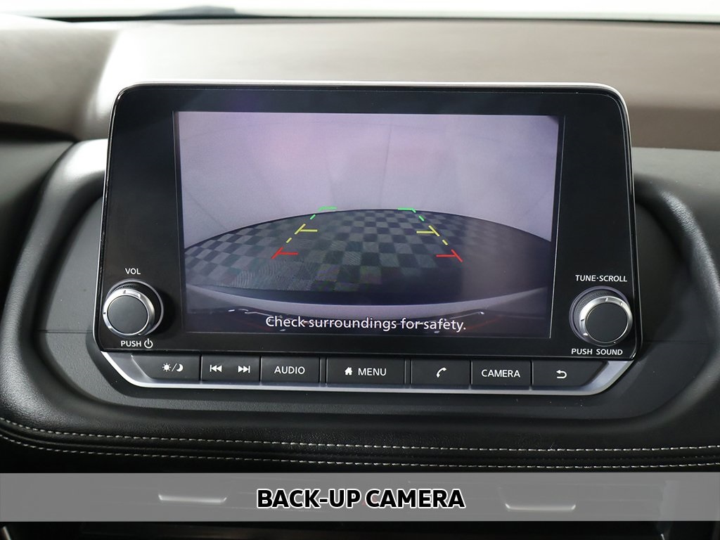 2023 Nissan Rogue SV photo 2