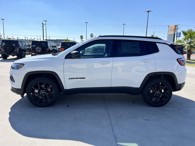 2026 Jeep Compass North Edition Altitude photo 3