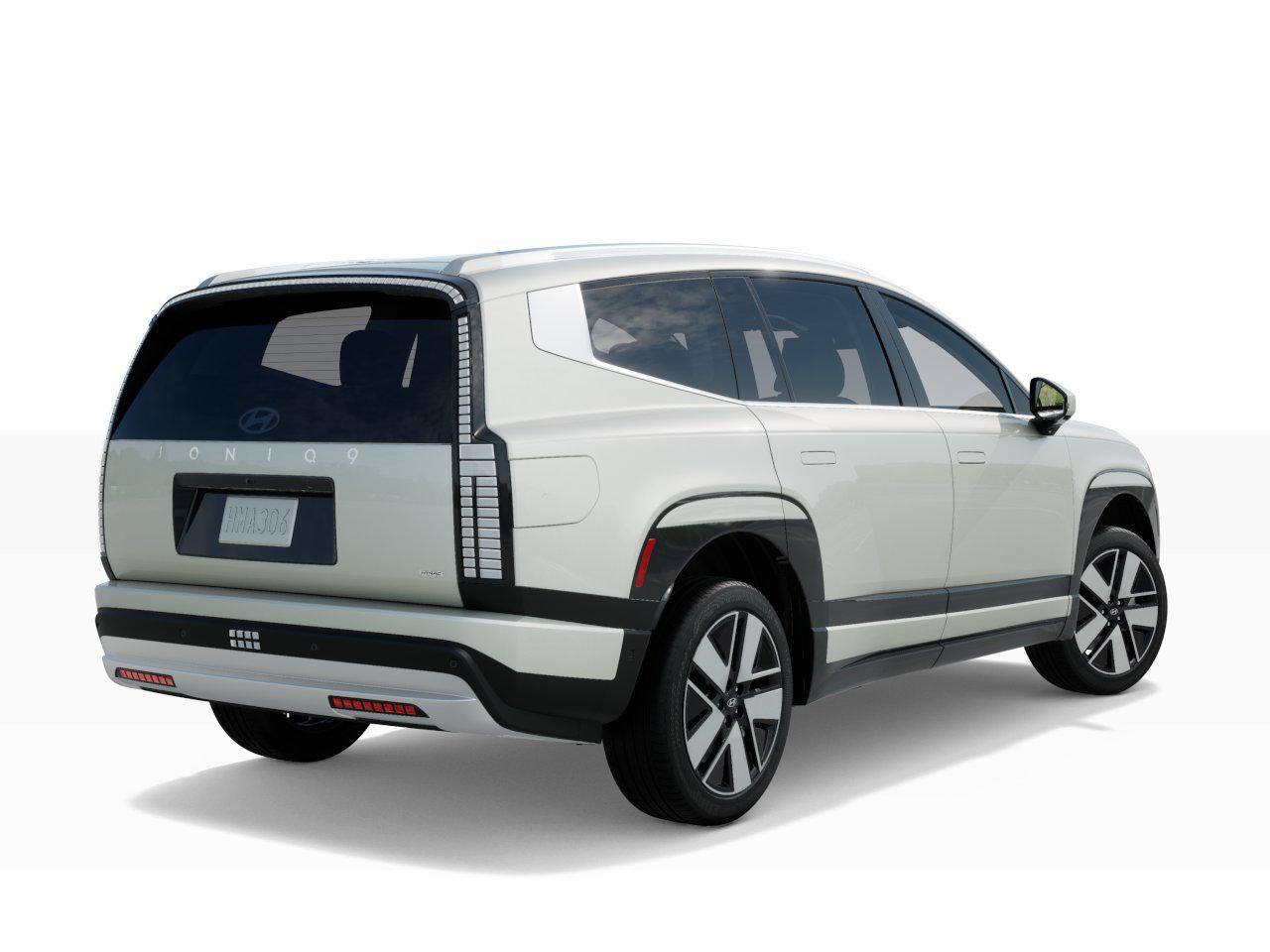 2026 Hyundai Ioniq SE photo 4