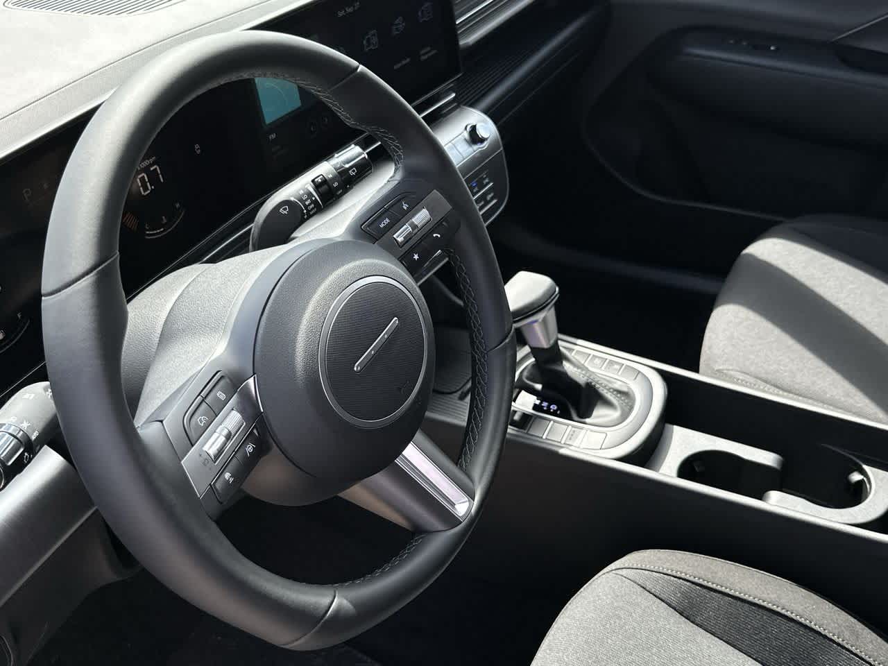 2026 Hyundai Kona SEL photo 11