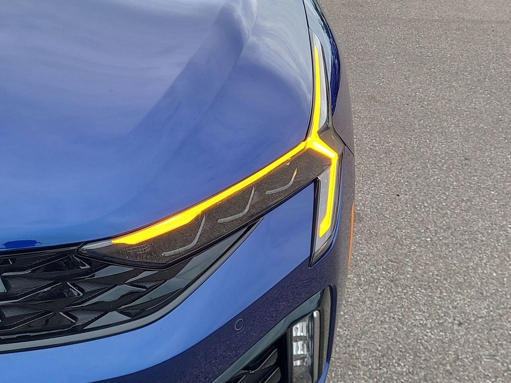 2026 Kia K5 GT-Line photo 10