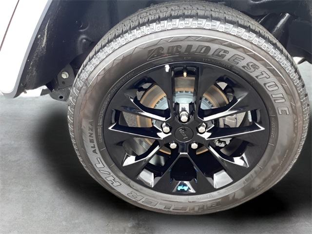 2023 Jeep Wrangler Sahara 4xe photo 25