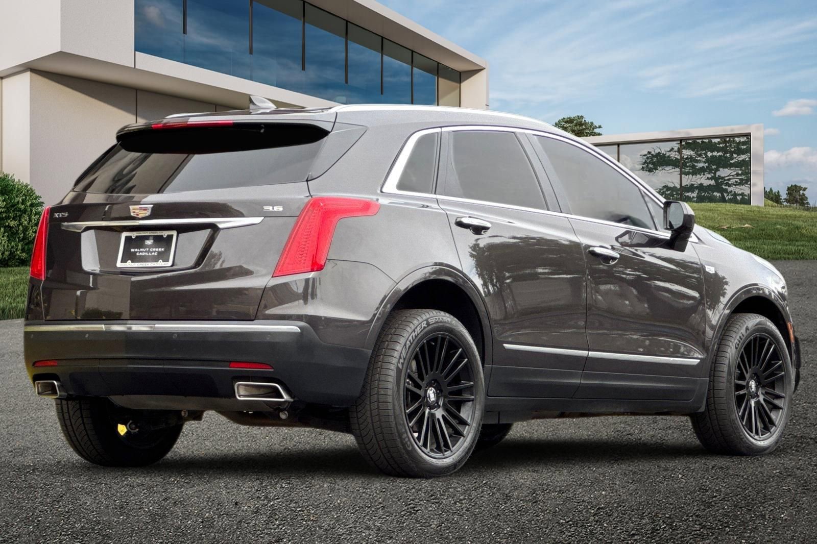 2017 Cadillac XT5 Base photo 3