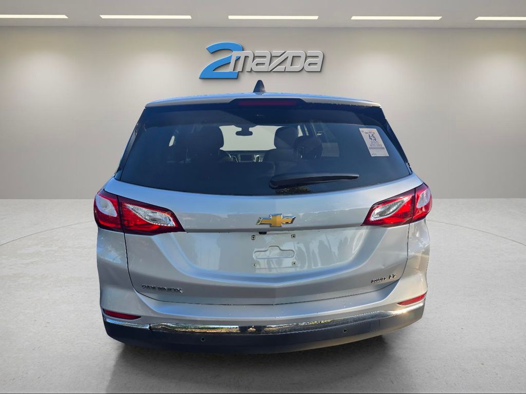 2020 Chevrolet Equinox LT photo 3