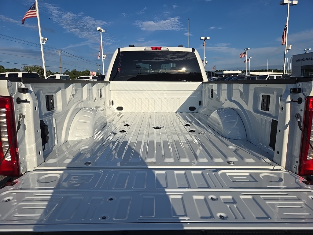 2026 Ford F-350 Lariat photo 23