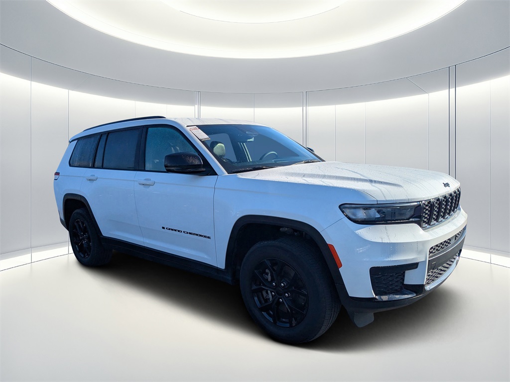 2024 Jeep Grand Cherokee L Altitude's photo