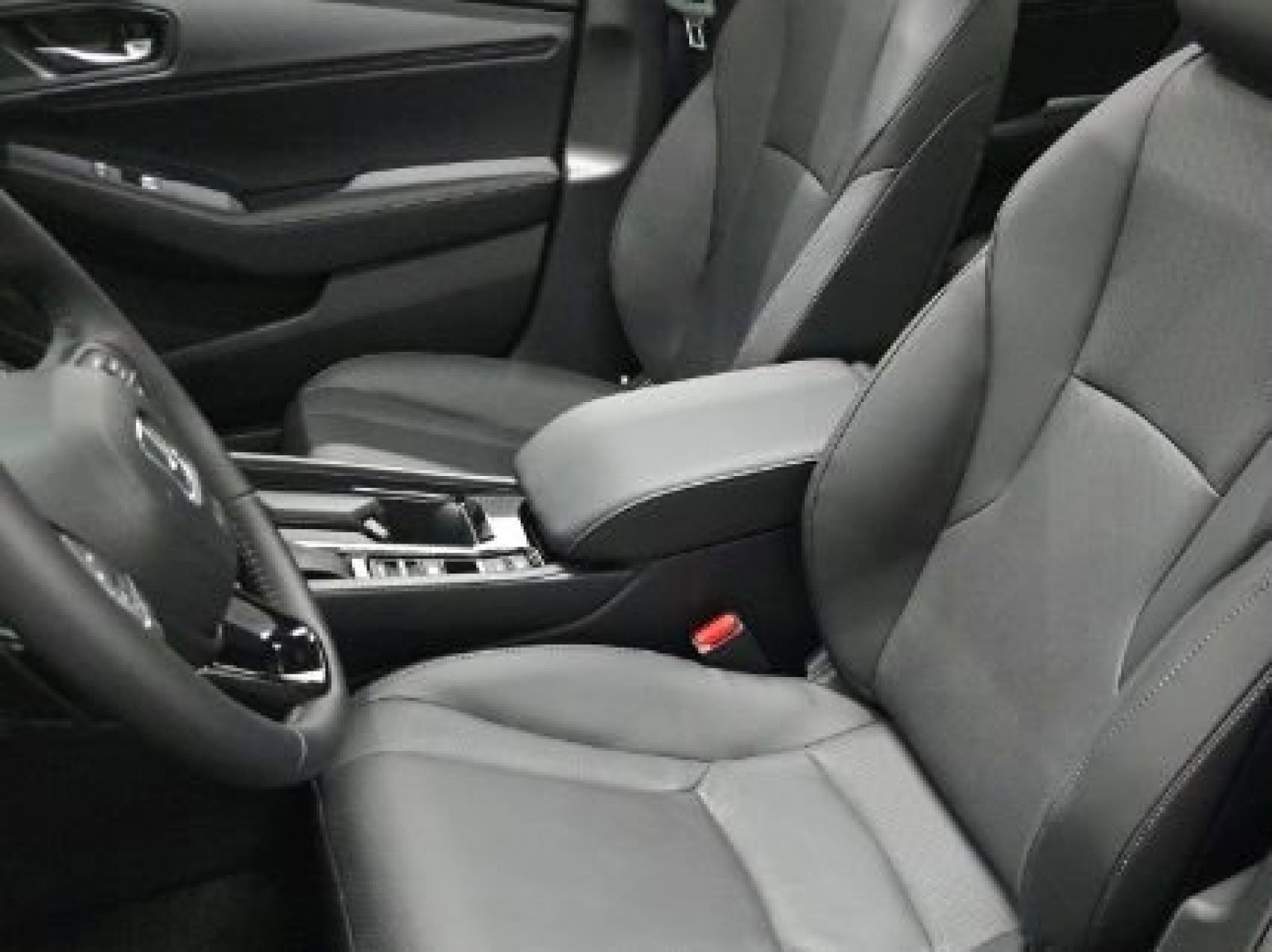 2025 Honda Accord Hybrid Sport-L photo 3