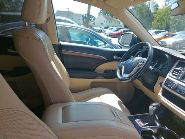 2017 Toyota Highlander Hybrid Limited photo 11