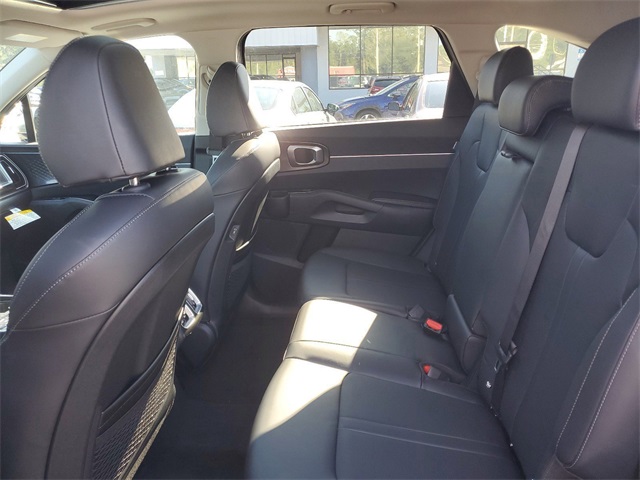 2025 Kia Sorento S photo 24