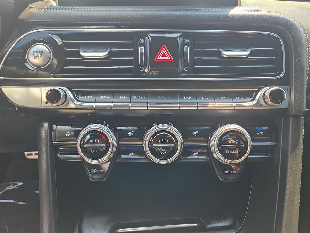2020 Genesis G70 3.3T photo 13