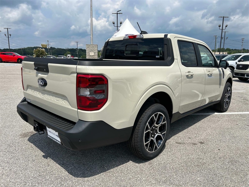 2025 Ford Maverick Lariat photo 2