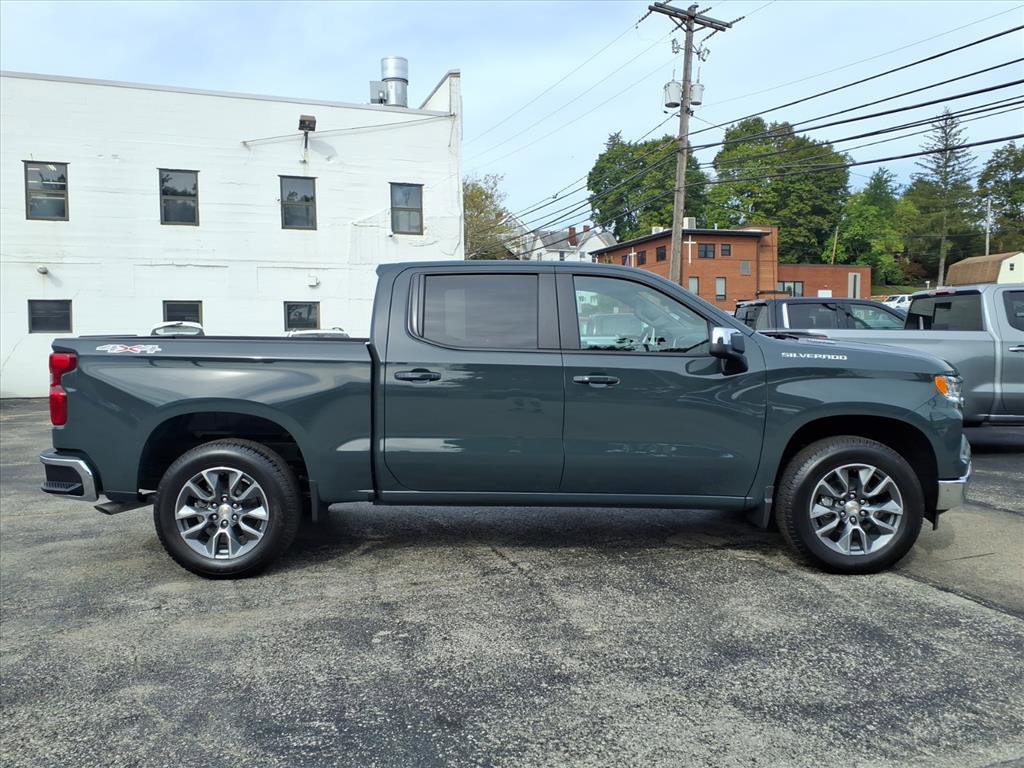 2026 Chevrolet Silverado 1500 LT photo 2