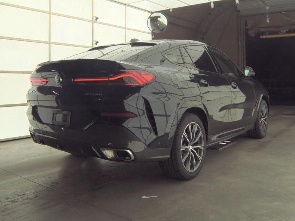 2025 Bmw X6 xDrive40i M photo 2