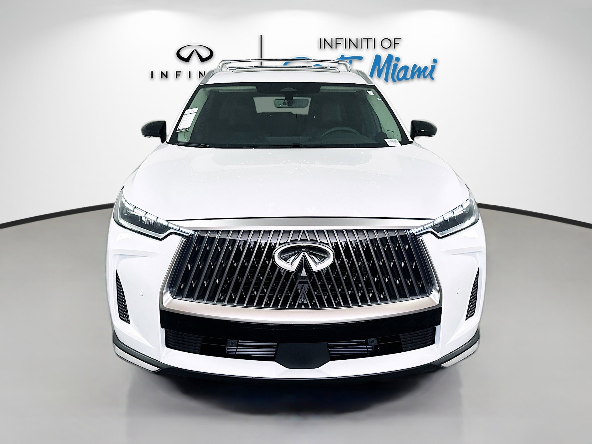 2026 Infiniti QX60 Luxe photo 2