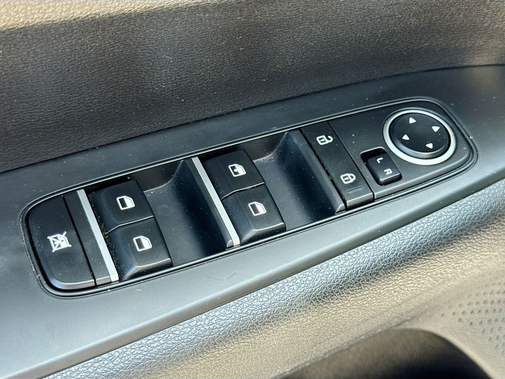 2023 Kia Forte LXS photo 15