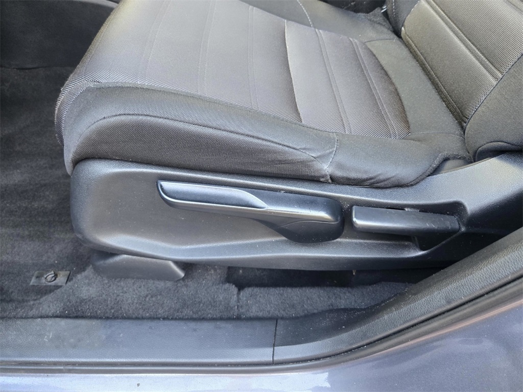 2020 Honda CR-V LX photo 14