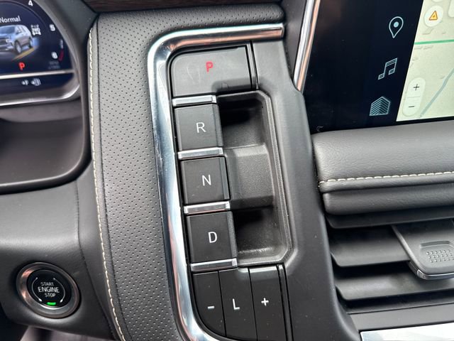 2024 Chevrolet Suburban Premier photo 25