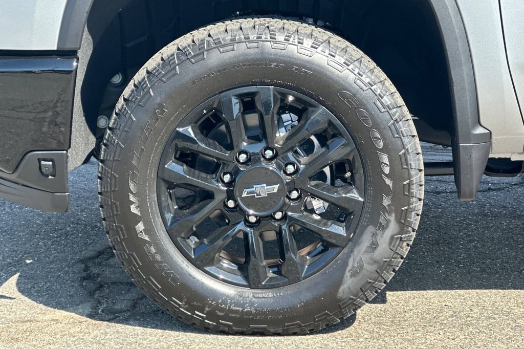2026 Chevrolet Silverado 2500HD LT photo 32