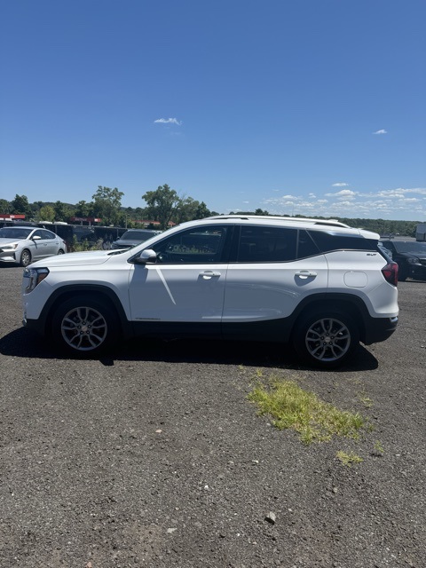 2022 Gmc Terrain SLT photo 3