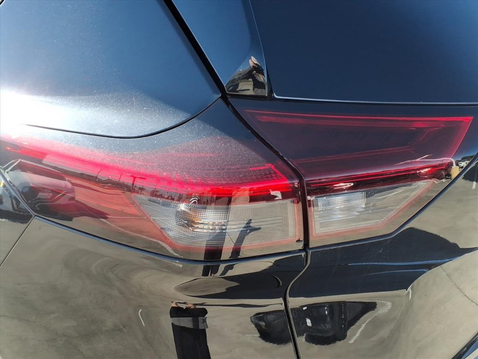 2023 Nissan Rogue SL Black at Robbins Nissan