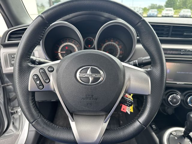 2014 Scion tC Base photo 13