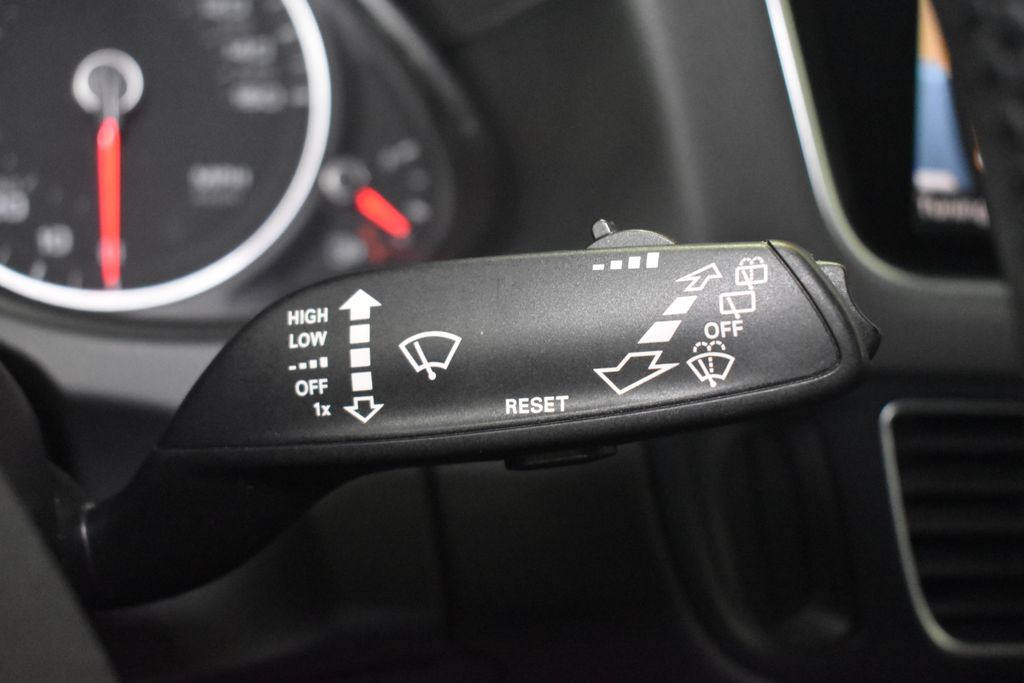 2015 Audi Q5 2.0T Premium Plus photo 21