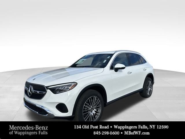 2026 Mercedes-Benz GLC Base's photo