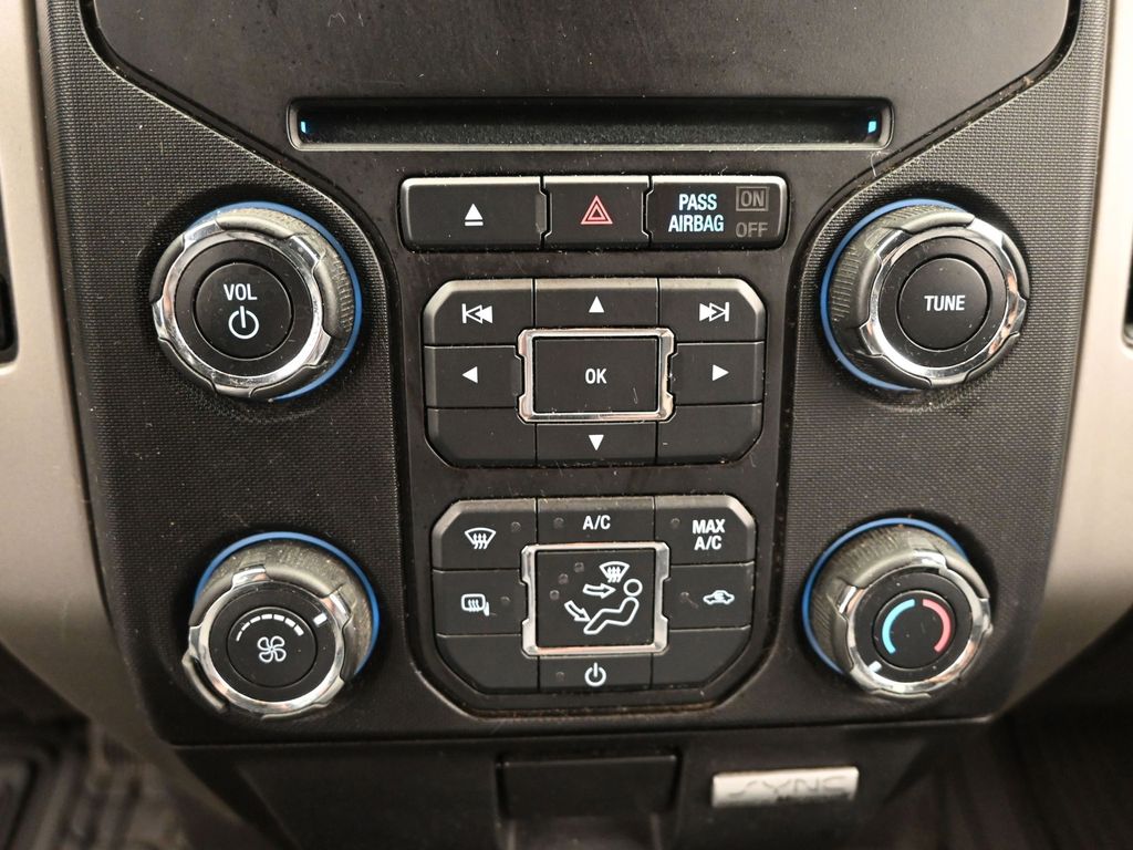 2013 Ford F-150 XLT photo 13