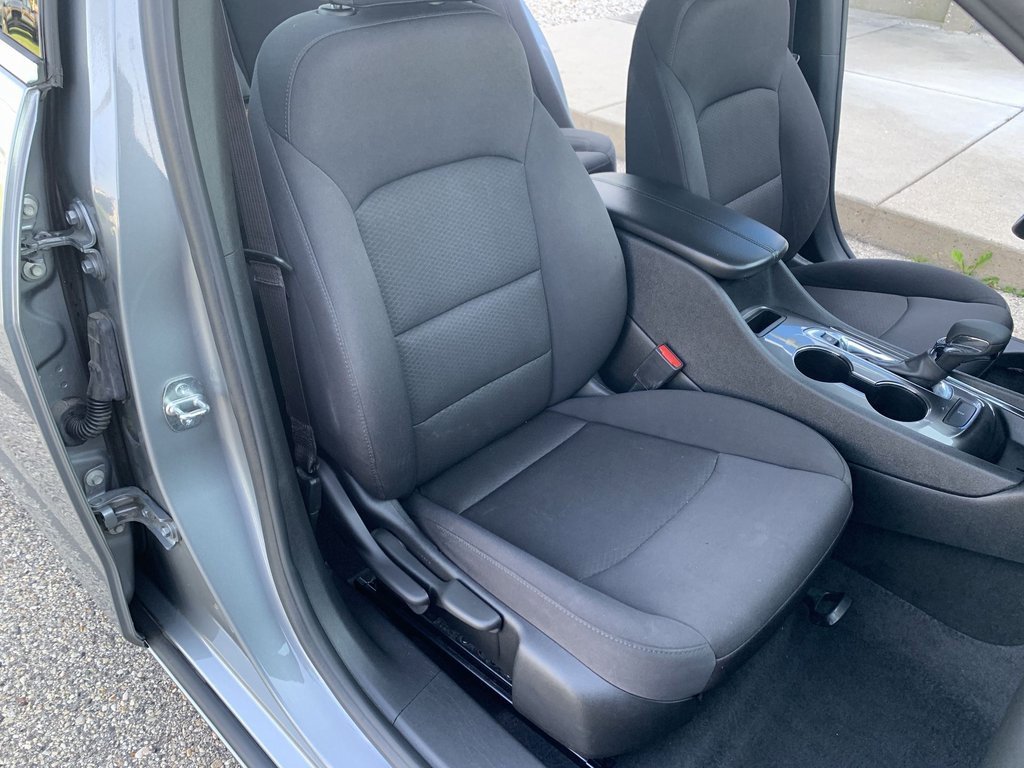 2023 Chevrolet Malibu 1LT photo 17