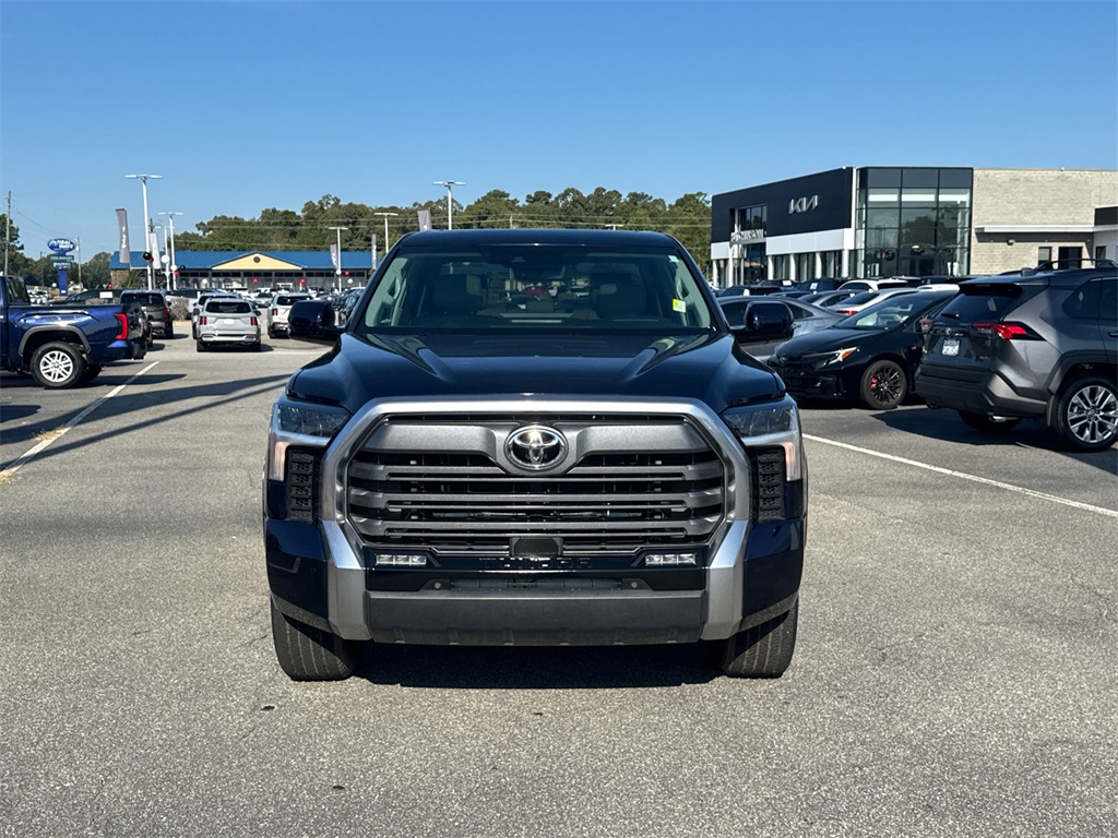 2023 Toyota Tundra Limited photo 8