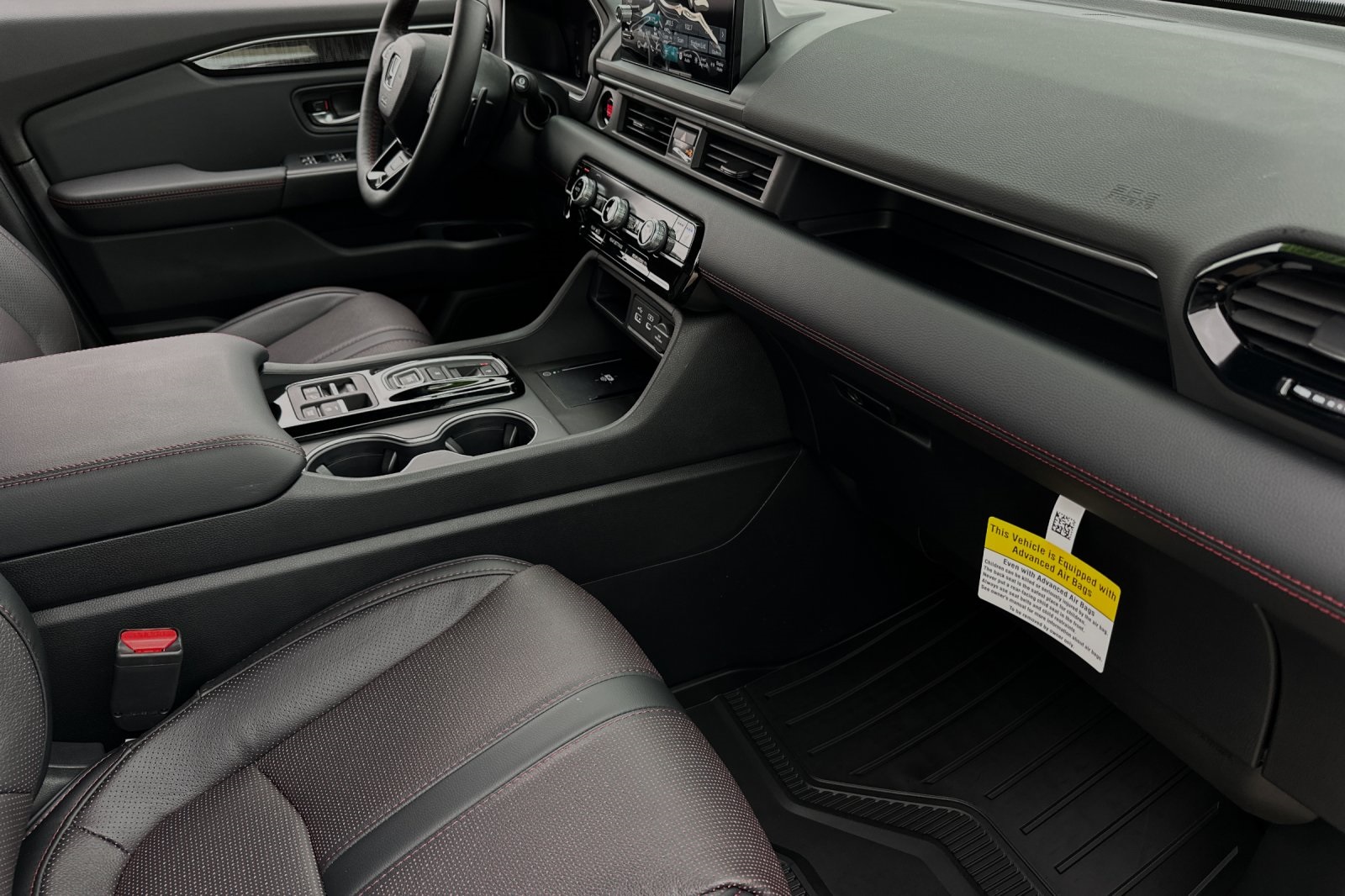2025 Honda Pilot Black Edition photo 18