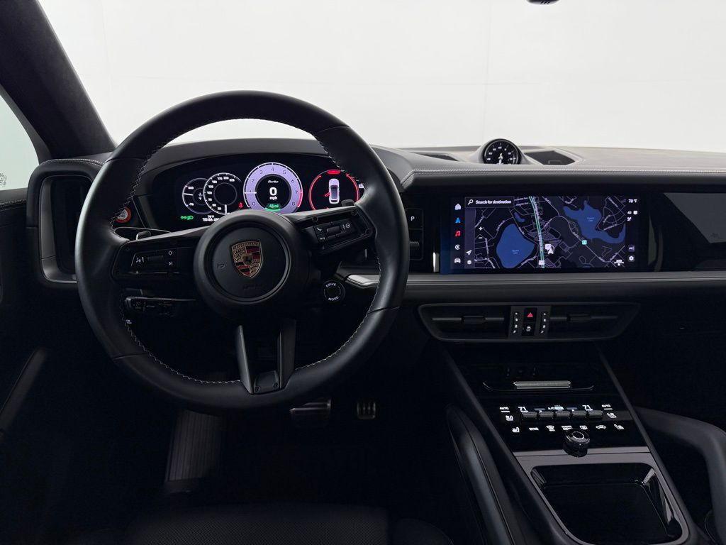 2024 Porsche Cayenne Turbo E-Hybrid Coupe photo 11