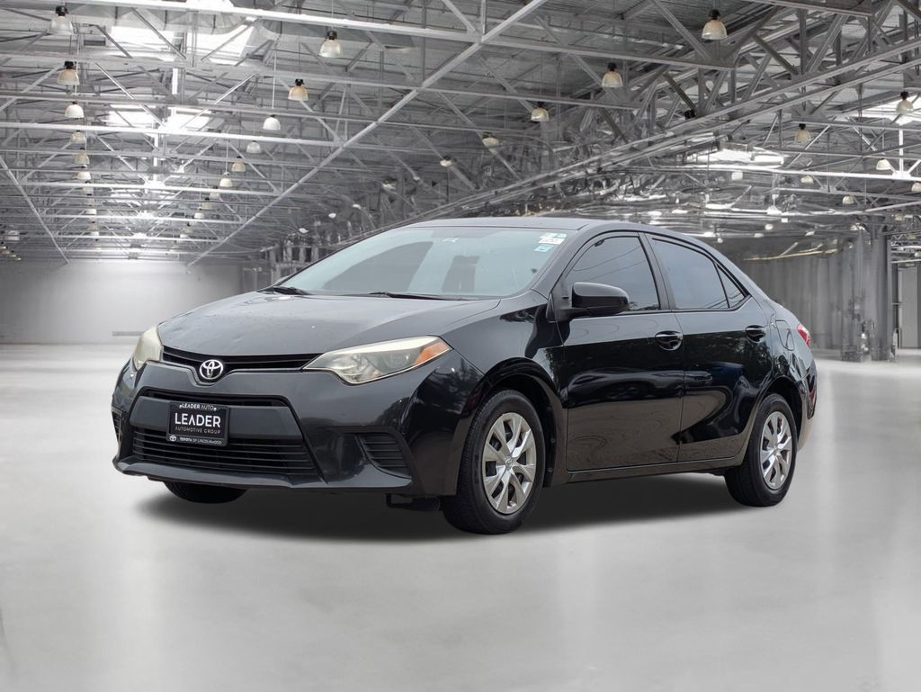 2014 Toyota Corolla LE photo 3