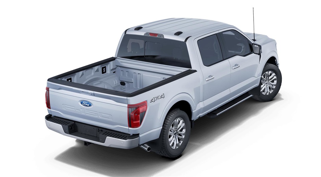 2025 Ford F-150 XLT photo 3