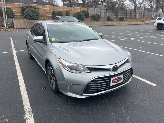 2018 Toyota Avalon XLE Premium's photo