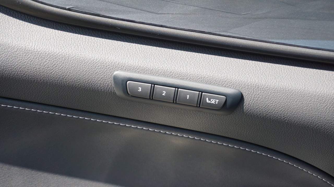 2025 Lexus NX Premium photo 22