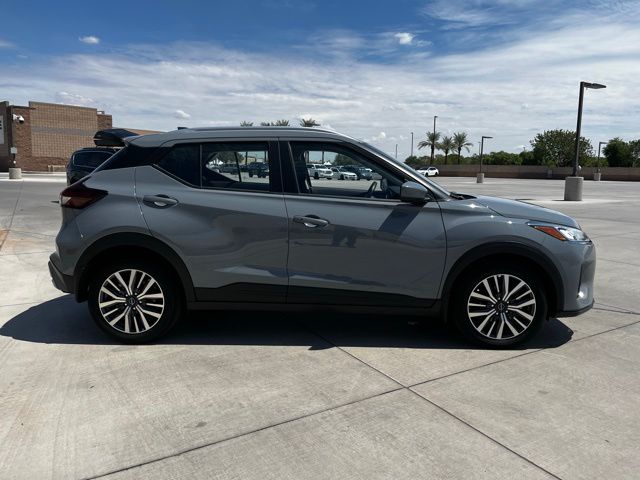 2024 Nissan Kicks SV photo 2
