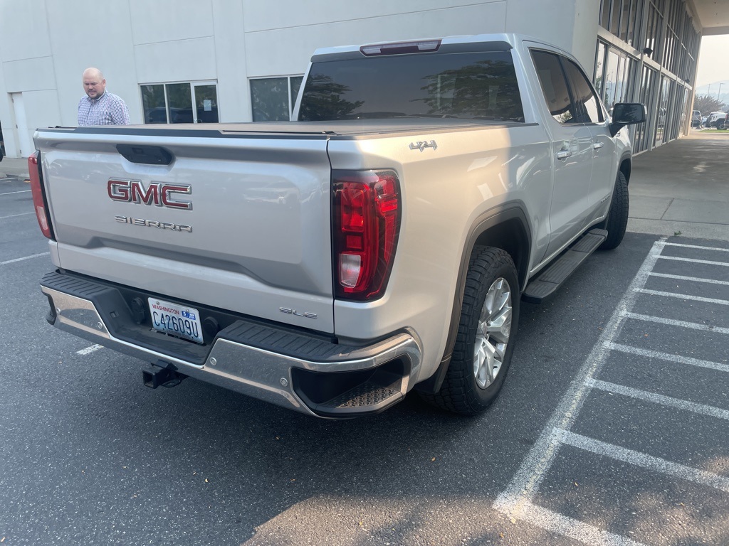2020 Gmc Sierra SLE photo 4