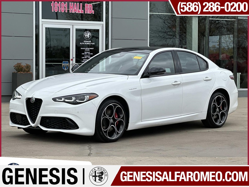 2025 Alfa Romeo Giulia Base's photo