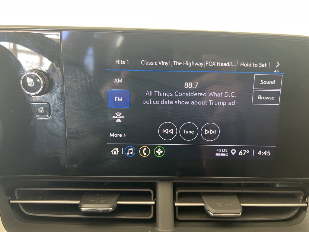 2025 Chevrolet Trax photo 11