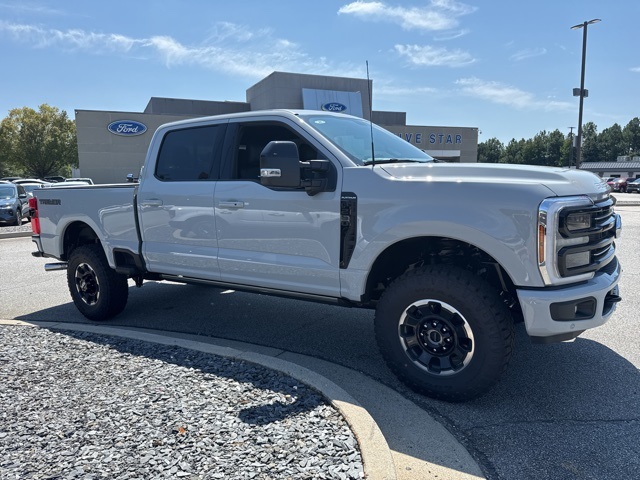 2026 Ford F-250 photo 2