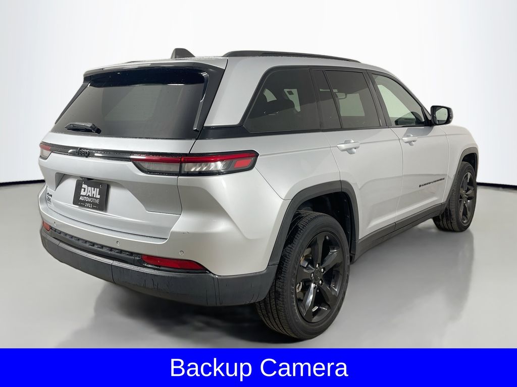 2023 Jeep Grand Cherokee Altitude photo 4