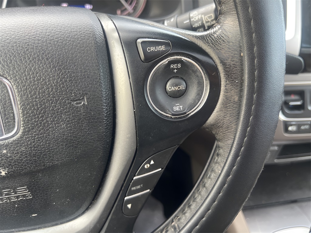 2016 Honda Pilot EX-L photo 29