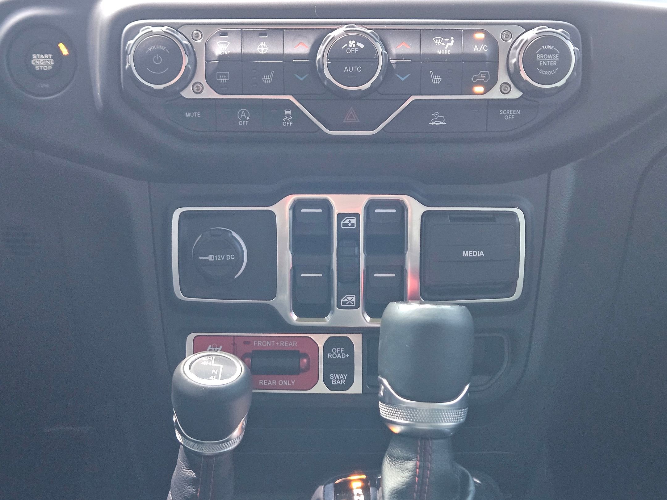 2023 Jeep Gladiator Rubicon photo 13