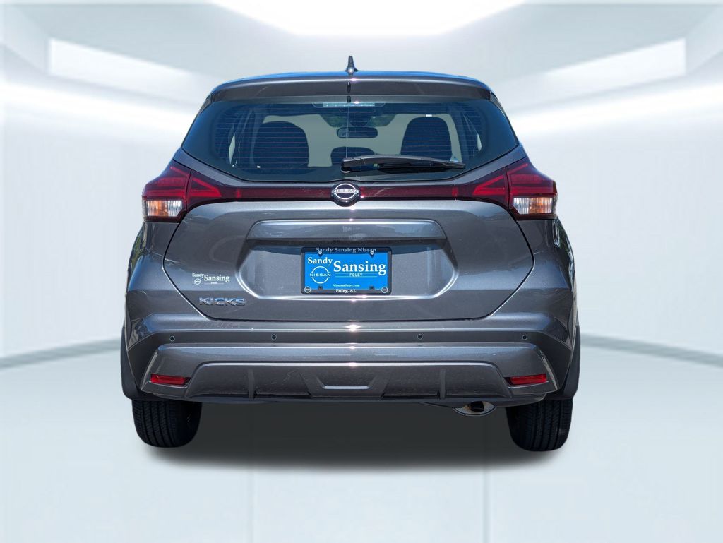 2025 Nissan Kicks Play S photo 4