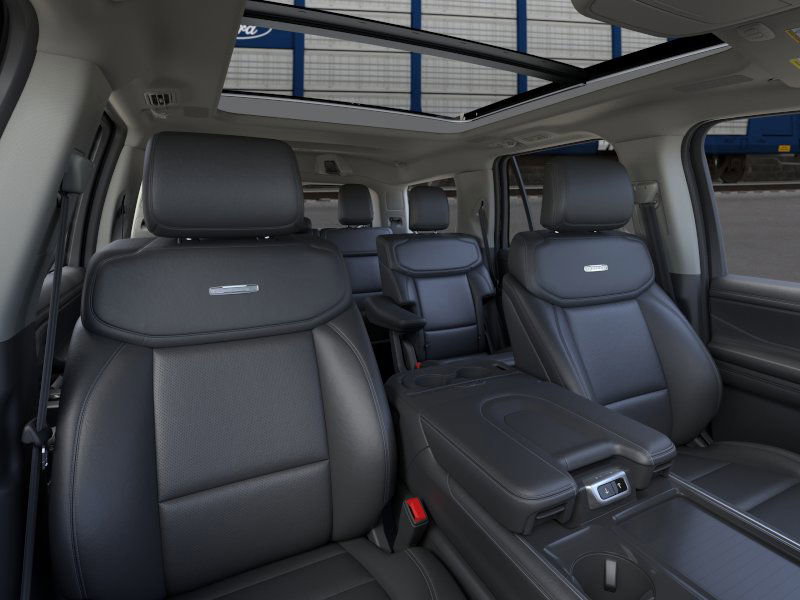 2025 Ford Expedition Platinum photo 8