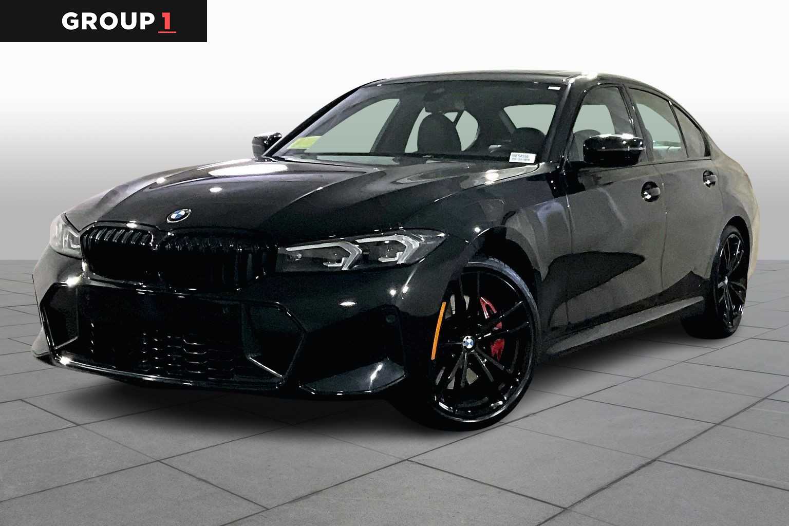 2024 BMW 3 Series 330i's photo